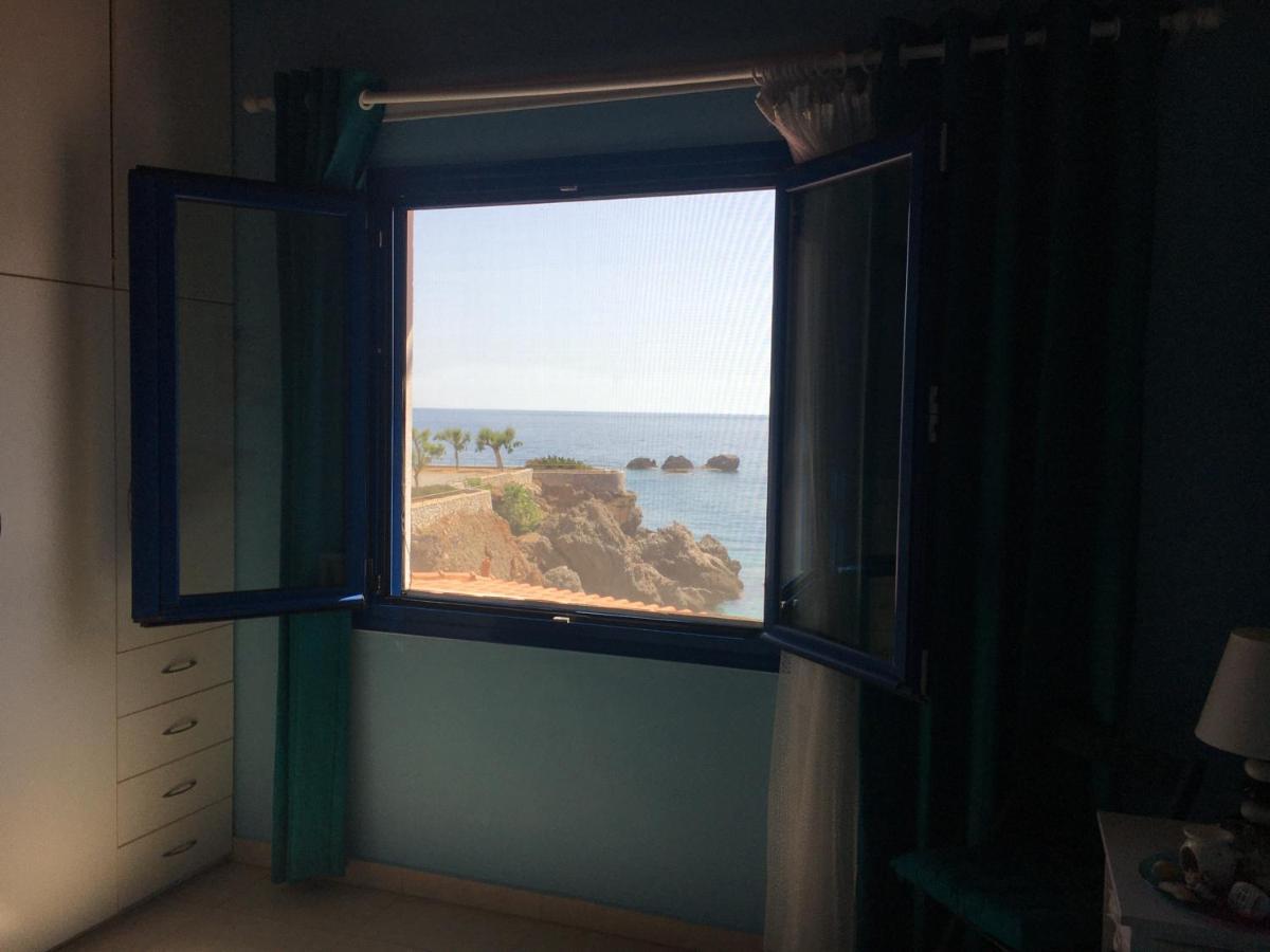 Great Sea-View Apartment. Khóra Sfakíon エクステリア 写真