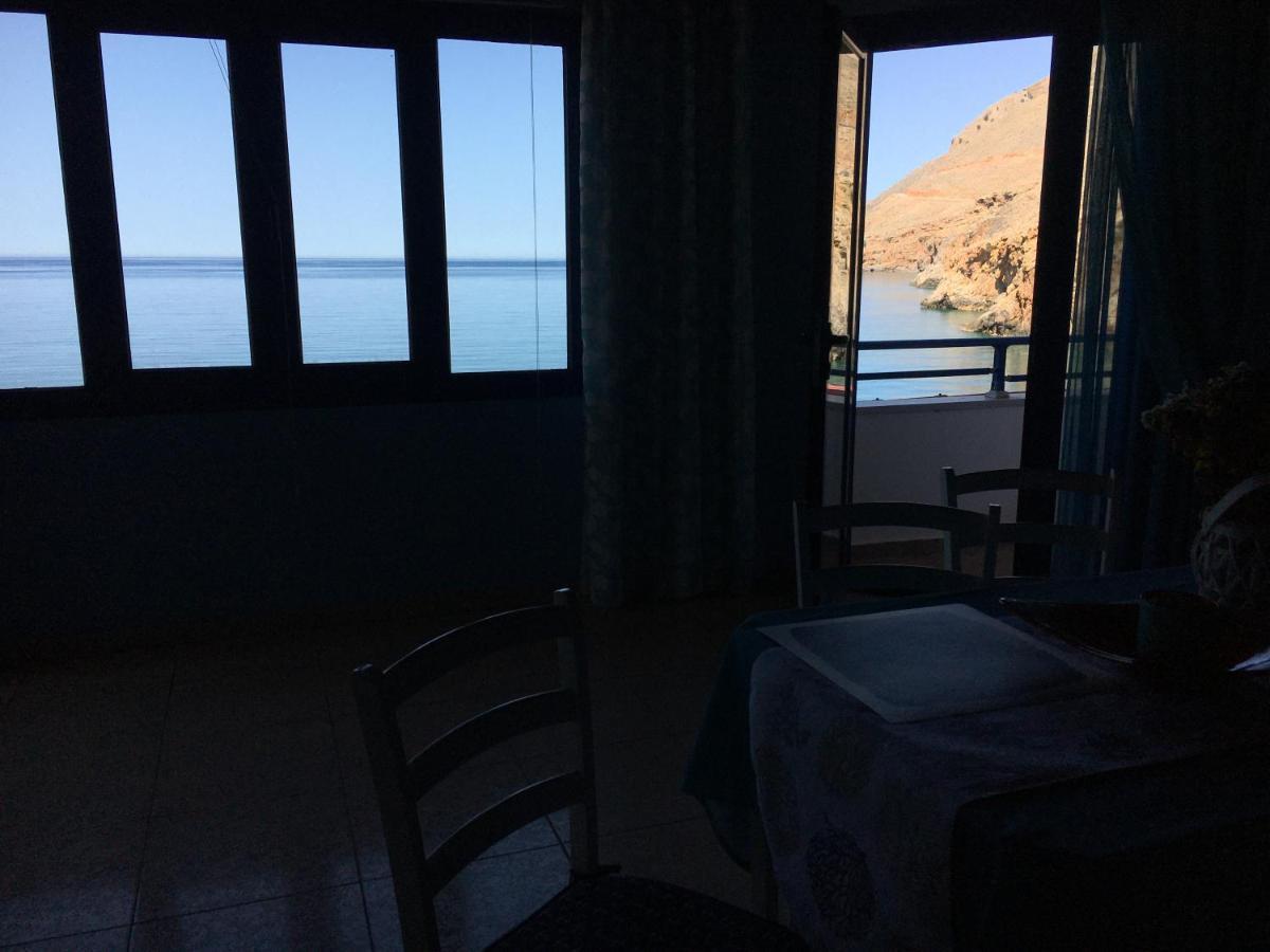 Great Sea-View Apartment. Khóra Sfakíon エクステリア 写真